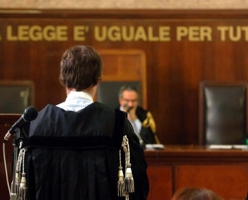 tribunale-giustizia-processo-avvocato-giudice